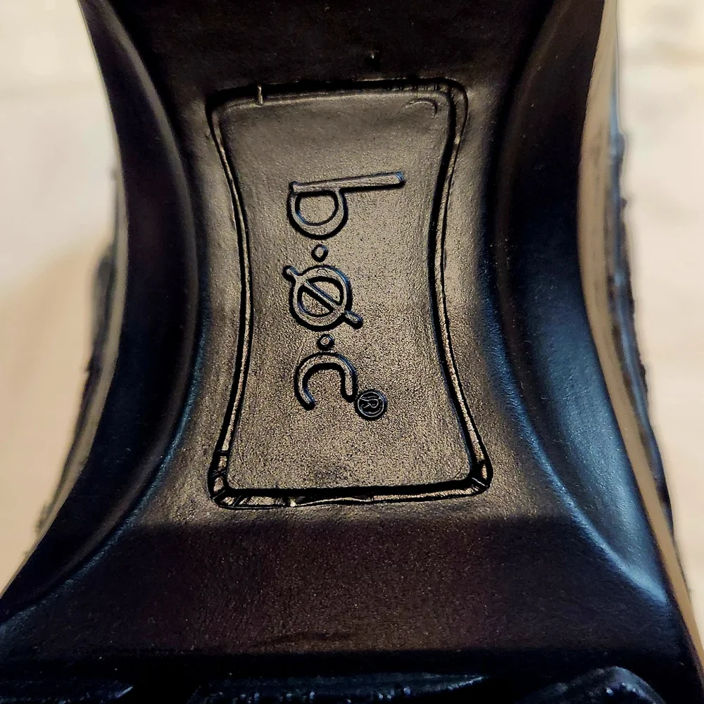 ⭐️b.o.c. Black Embossed Leather Slip-Ons Medical Workwear Size 10 - Picture 3 of 6